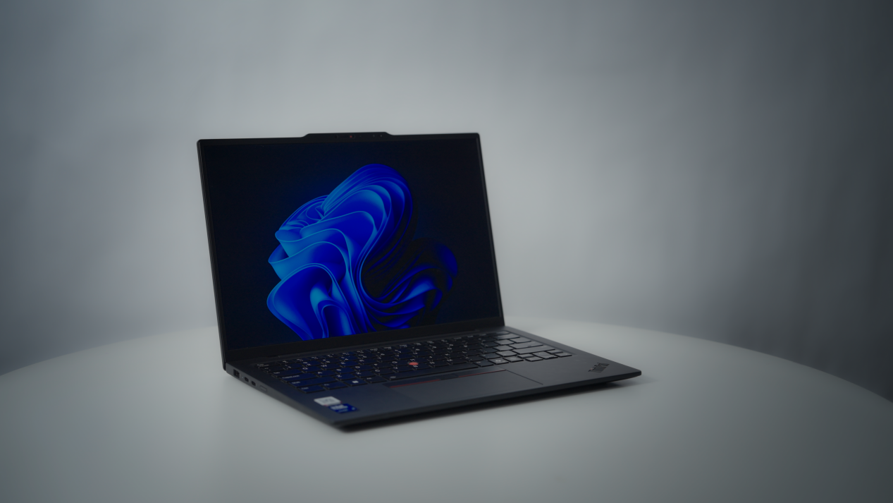 以稳健的效率跑赢时间,京东政企业务携联想SMB助企业装备焕新、稳进致远