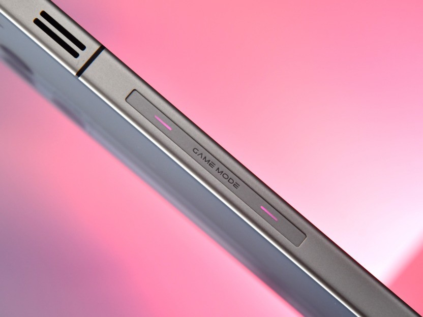 ��ħ11 Proȫ�����⣺8000mAhս�����޾��ѣ��羺�콢��ȫ�·�ʽ