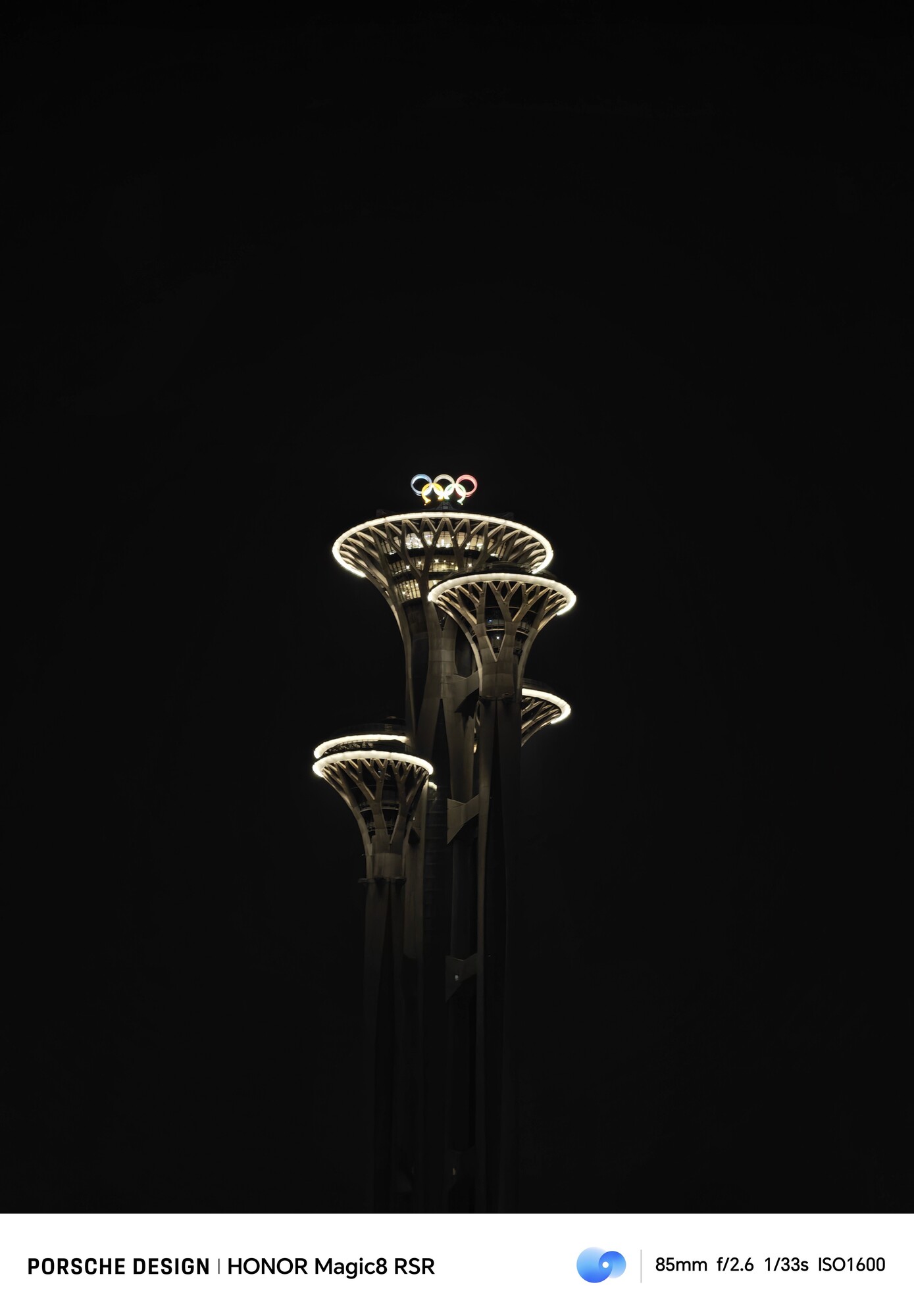 荣耀Magic8 RSR 保时捷设计上手评测:AI影像体验的新高峰