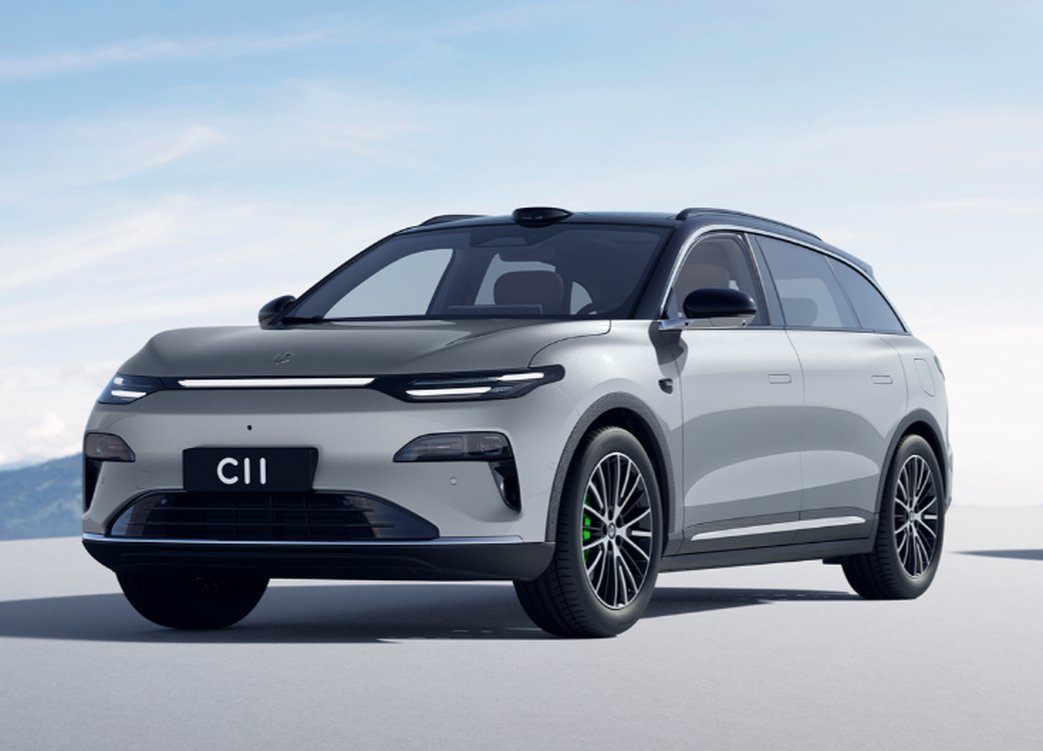 15����Ǽ�����ԴSUV�������¸��裬�������ܻ��������ƽ��