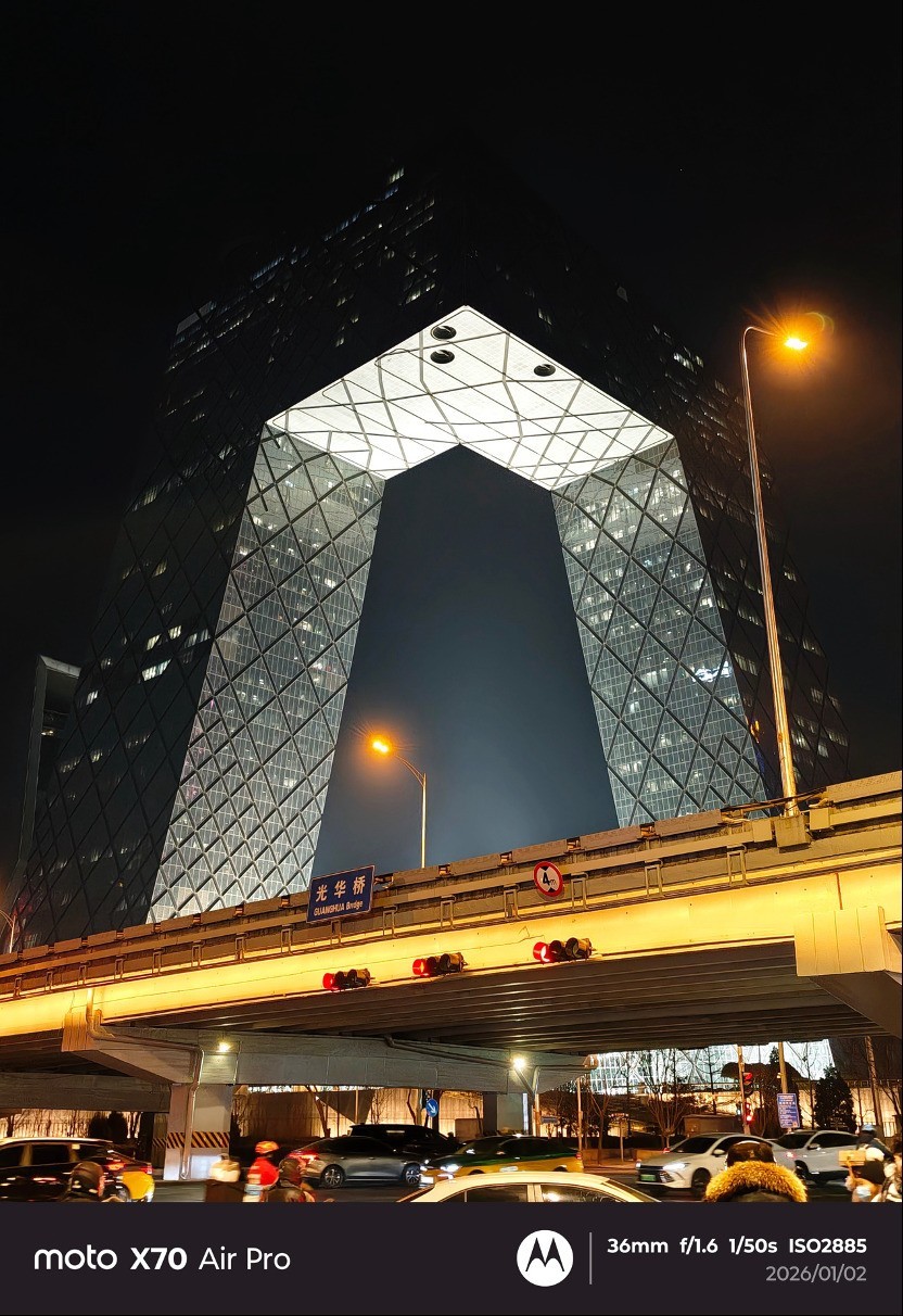 联想 moto X70 Air Pro全面评测:一台敢叫Pro的Air,到底强在哪?