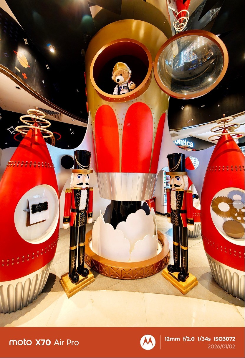 联想 moto X70 Air Pro全面评测:一台敢叫Pro的Air,到底强在哪?