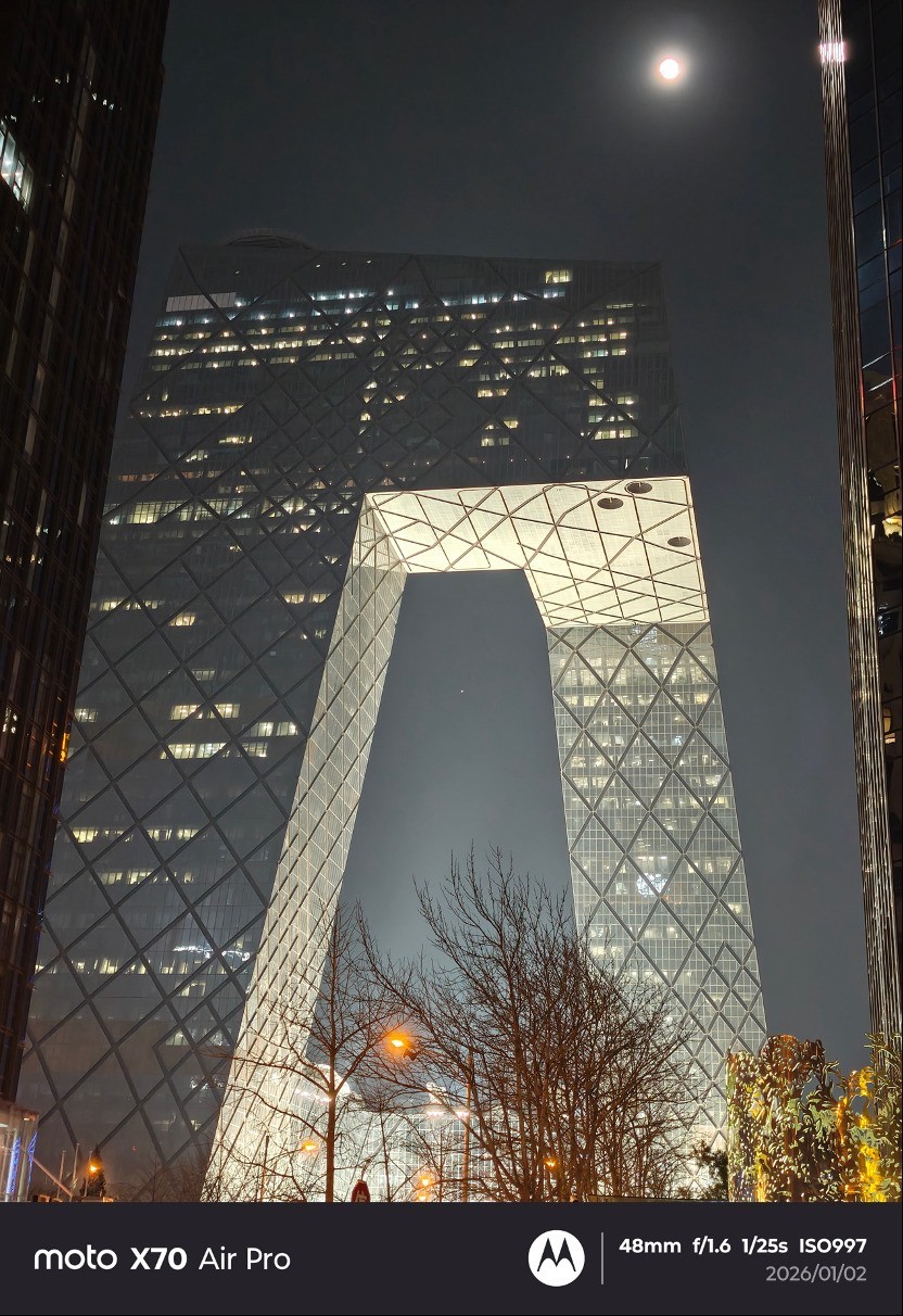 联想 moto X70 Air Pro全面评测:一台敢叫Pro的Air,到底强在哪?