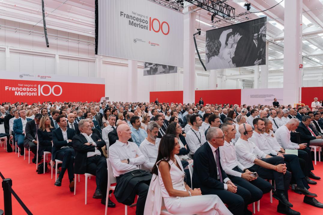 ��������͹���ͳ ��ϯ������˹�ơ�Ĭ������굮������