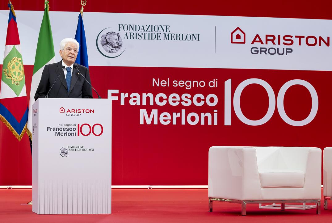 ��������͹���ͳ ��ϯ������˹�ơ�Ĭ������굮������