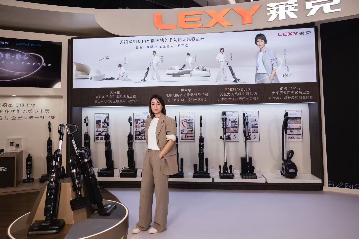 ˫֤���ᣡ����������ն���й��ҵ�ԺĸӤ�������Ѻ�֤��