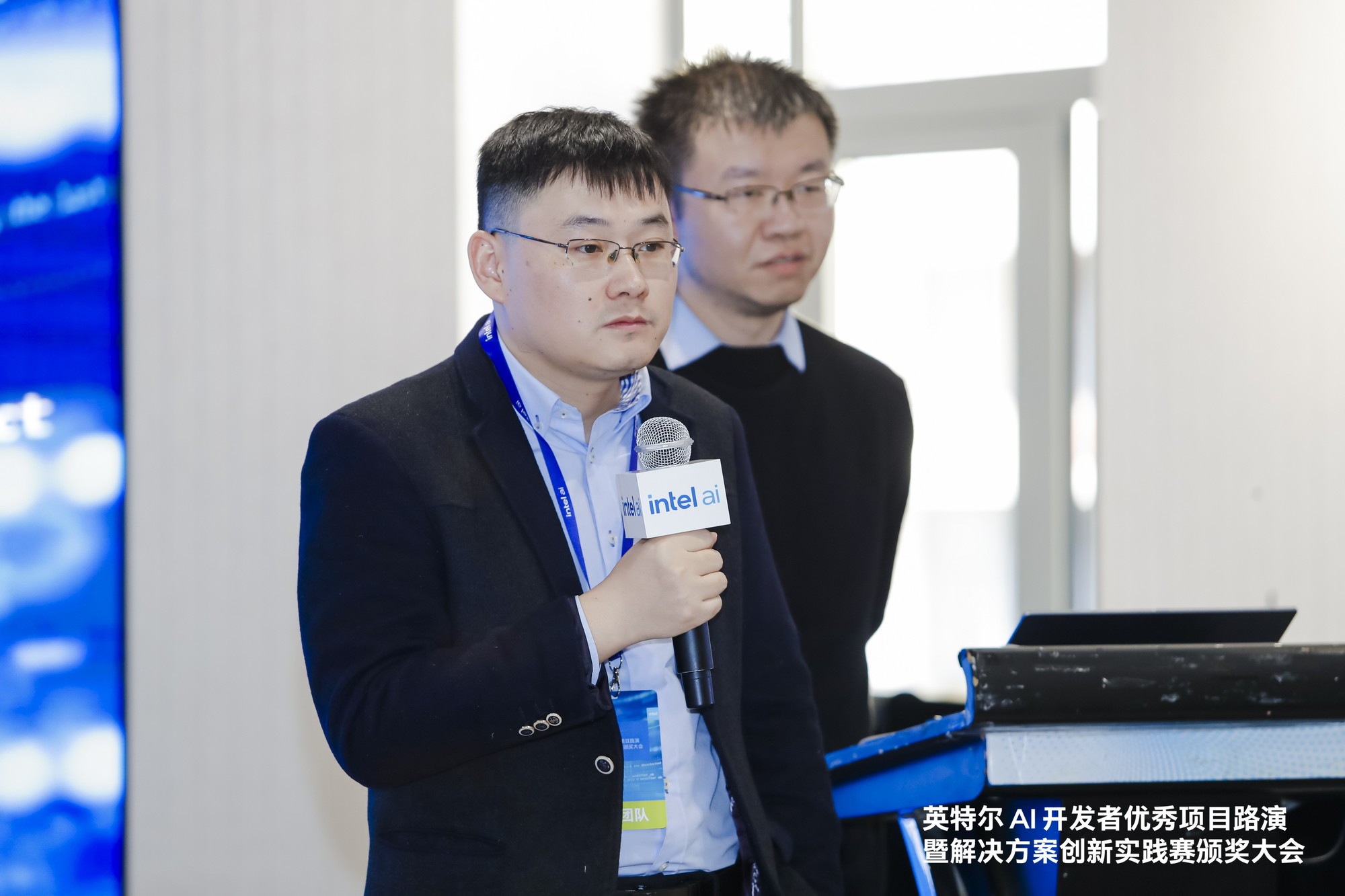 Ӣ�ض�AI�����������ʵ�������Ŷӷ�̸����AI�������»ع���ʵ����