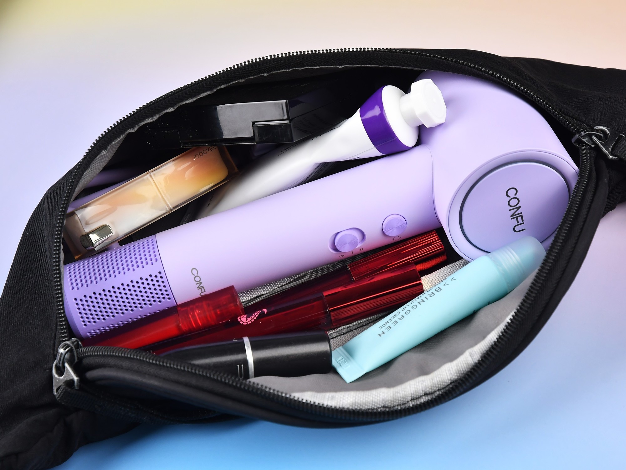 康夫F9 Mini高速吹风机体验：小巧机身藏巨能，便携与性能双向奔赴