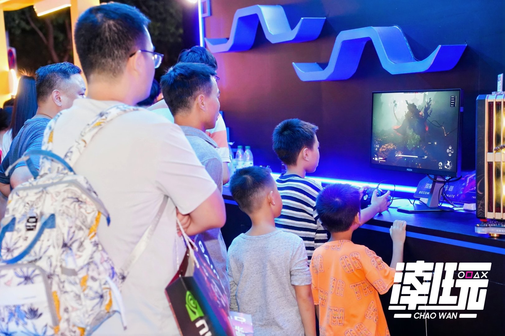 致态闪耀“潮好玩”福州站 潮趣科技点燃青春热爱