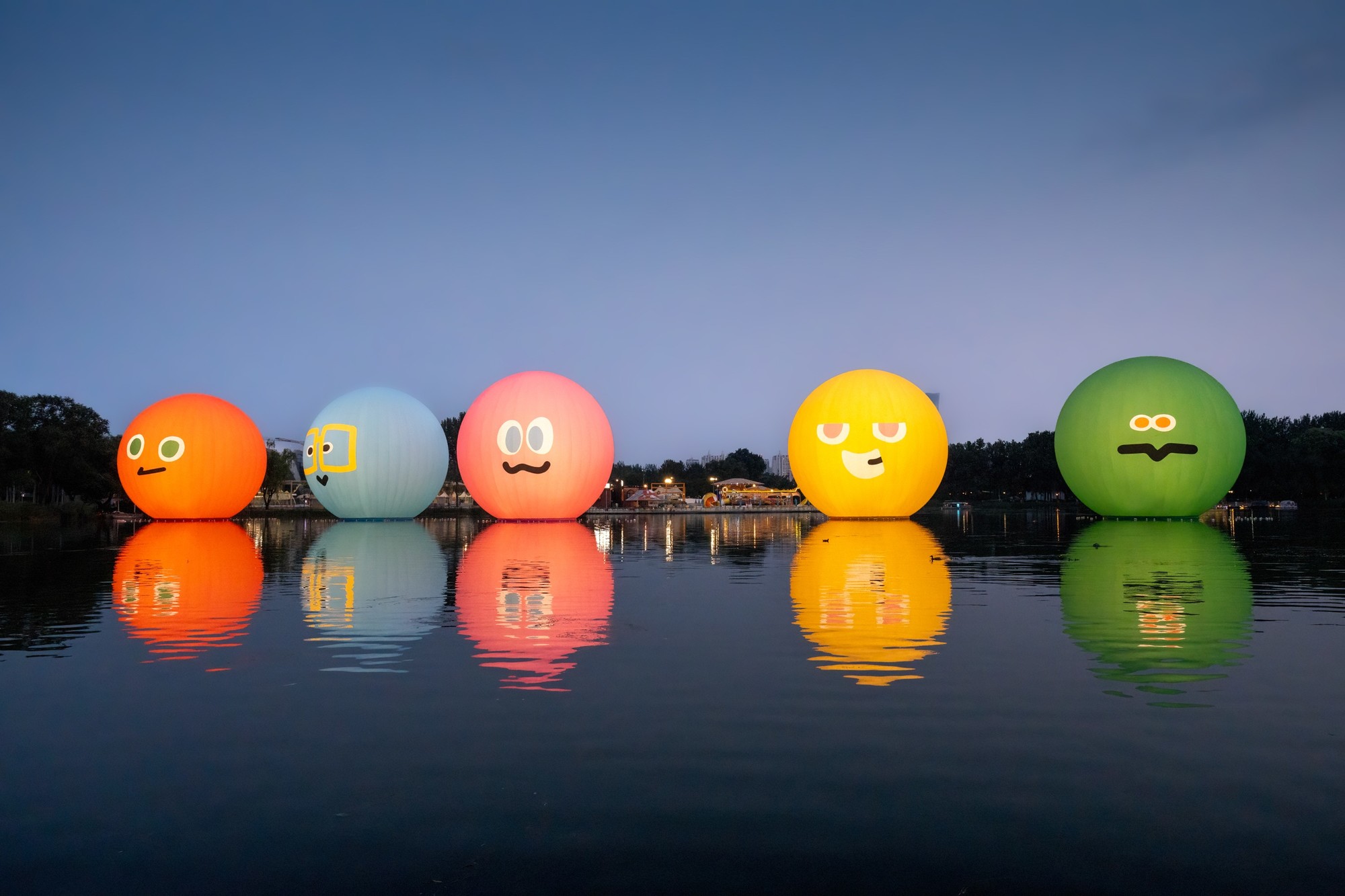 用尼康Z5II记录城市光影瞬间