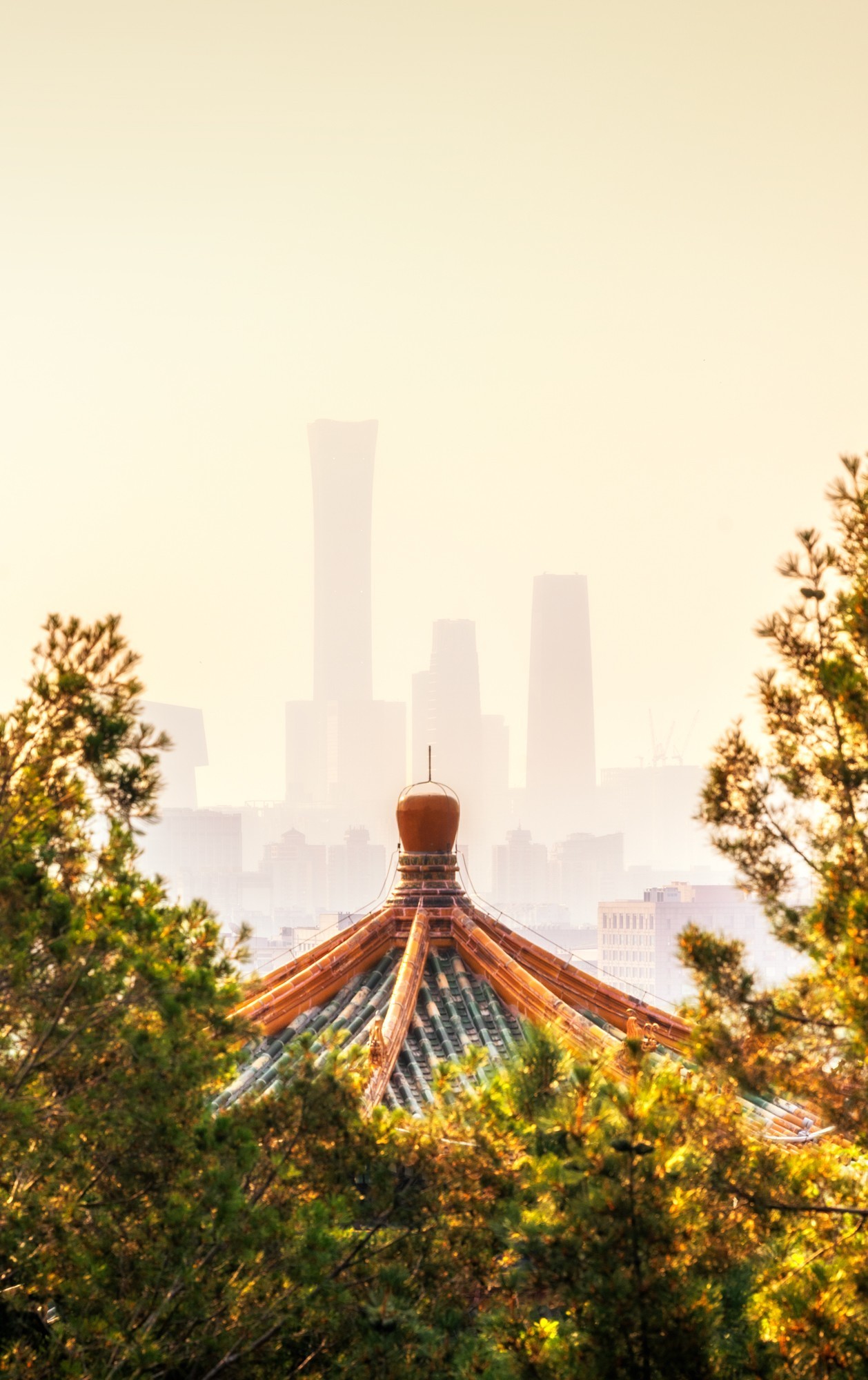 用尼康Z5II记录城市光影瞬间