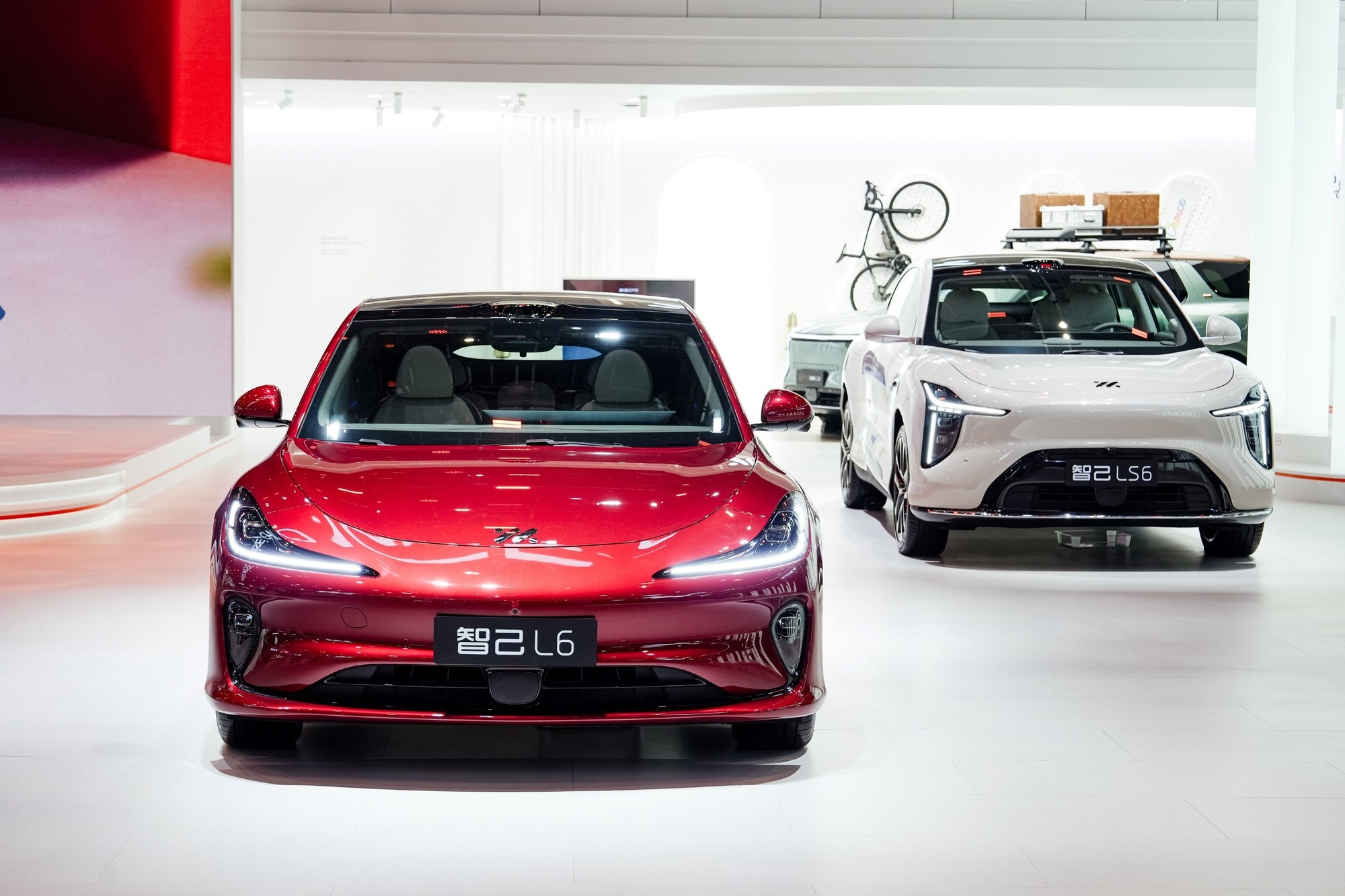 2026北京车展：重新定义25万级SUV 旗舰大满配智己LS8