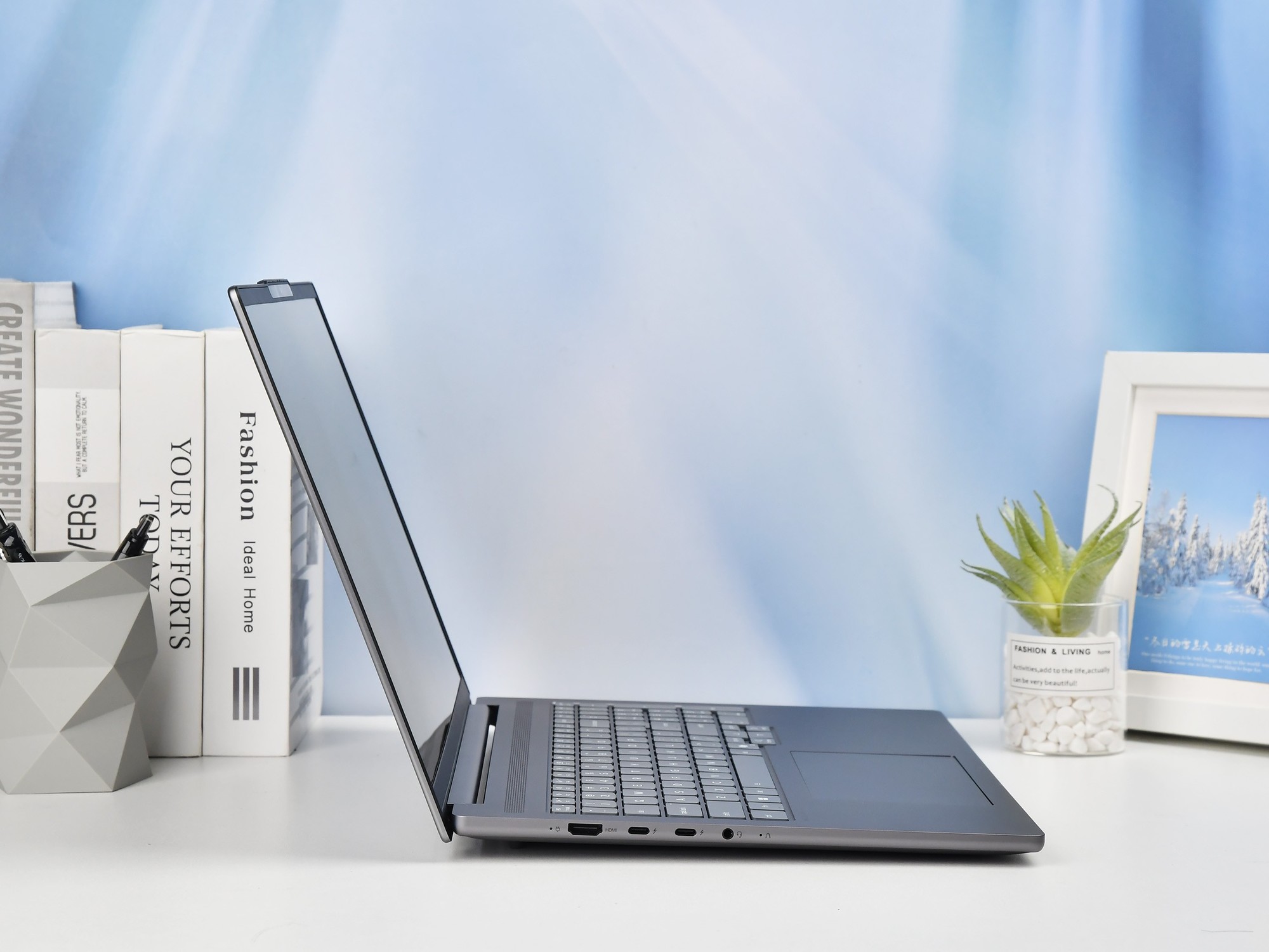 �൱��������һ���ƶ�����������Ӣ�ض����Ultra X9 388H�ײ�