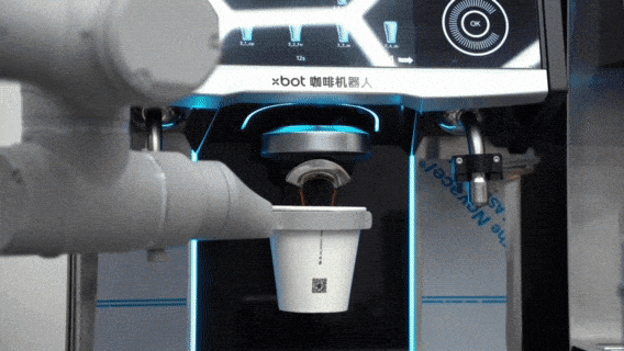 不做人形、不跳舞:他家的具身智能凭什么在100+城市卖出400万杯咖啡?