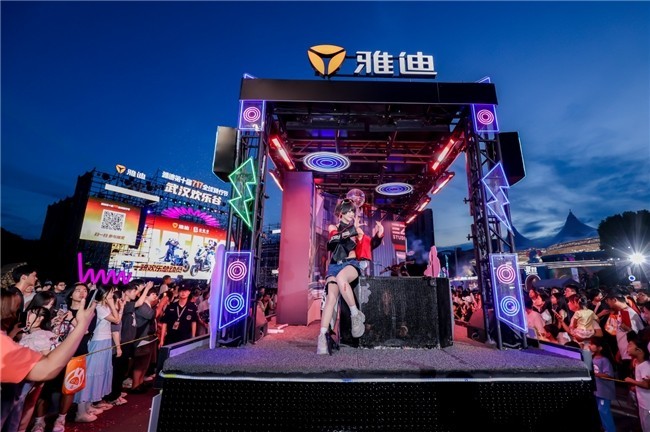 绳匠争相入手!雅迪绝区零联动款开售即掀起抢购热潮