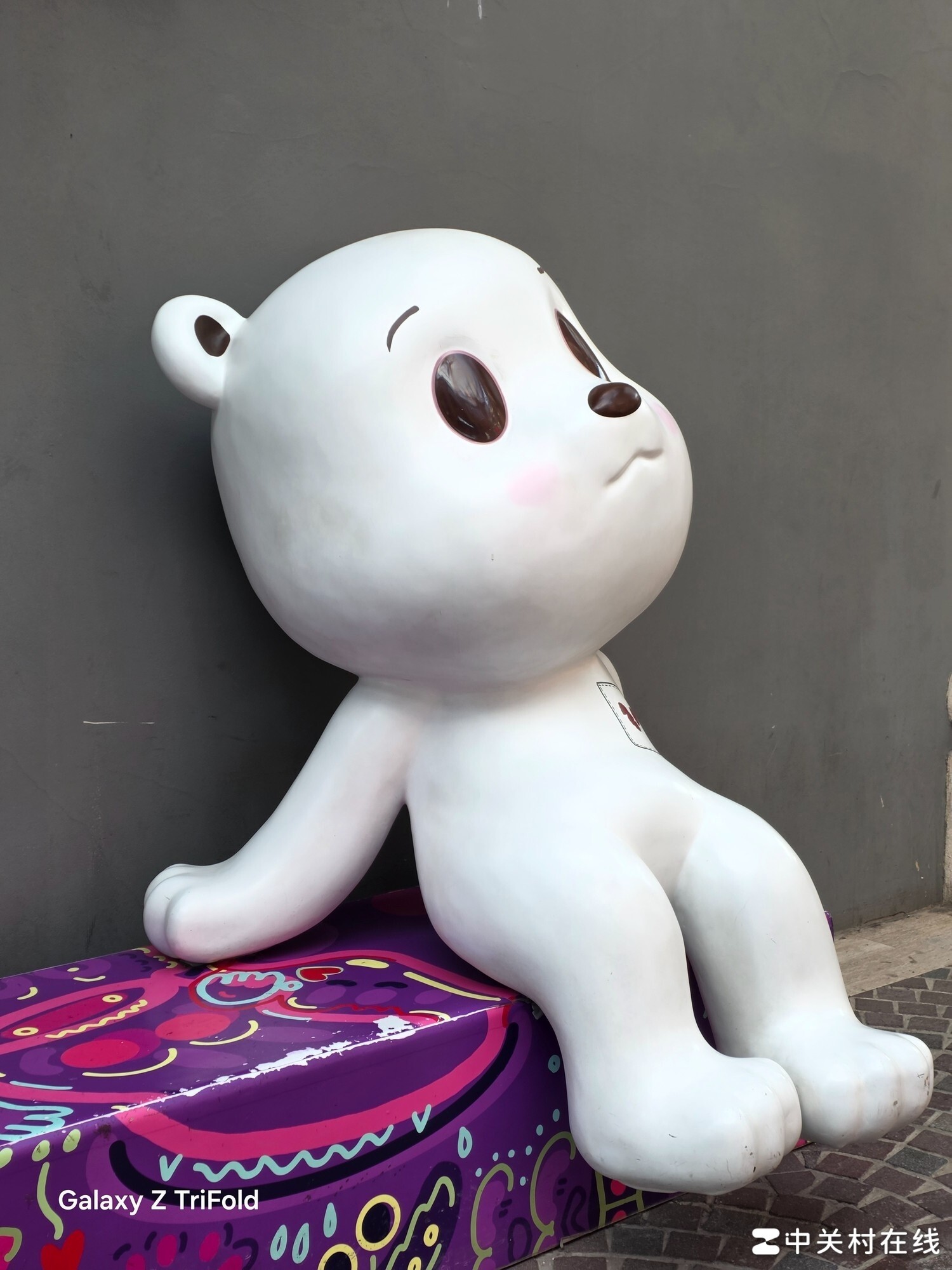 ���� Galaxy Z TriFold ���⣺���۵�����·�ߣ����������ٷ�Ծ