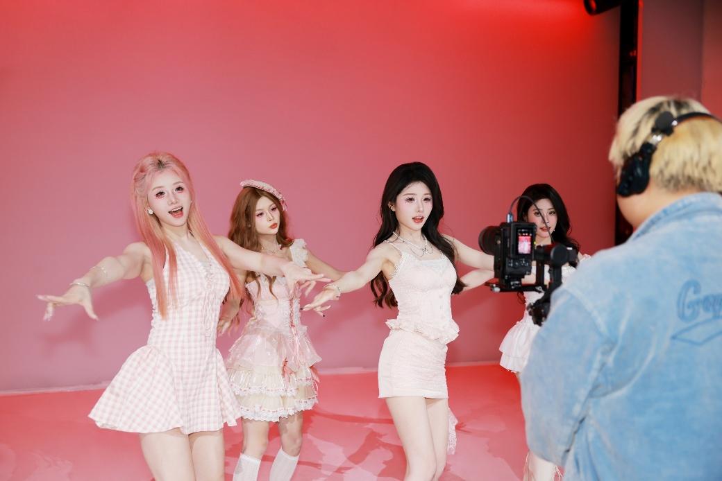 “佳直播”携手宝宝秀再启新程 规模化复制“明星感”团播, 推动娱乐直播再升级