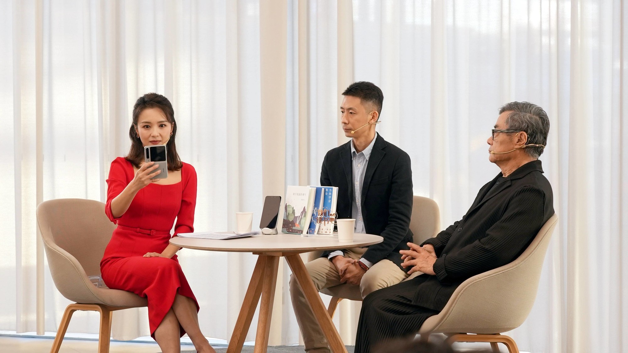 当哲思遇见科技:华为阅读携手周国平,探讨如何在独处中沉淀自我