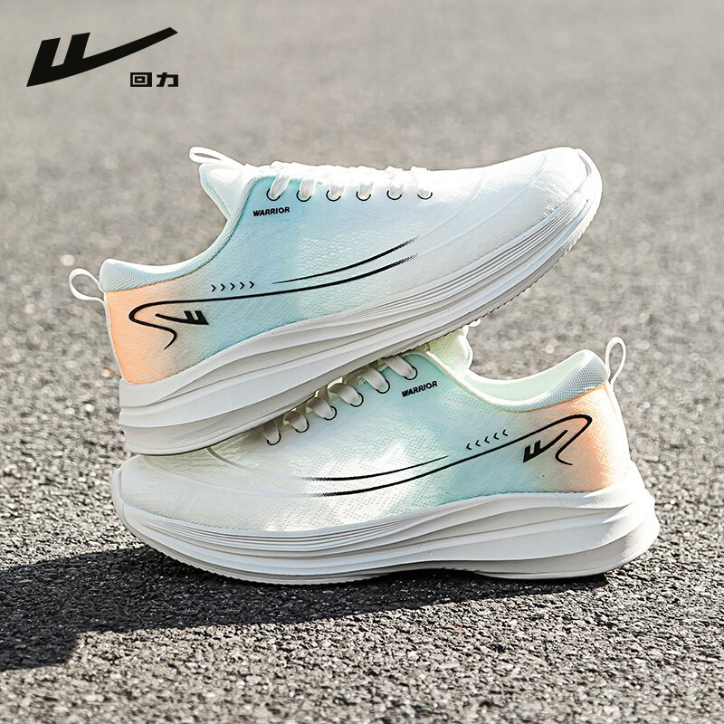 回力3372鞋42码,京东优惠后仅44.9元