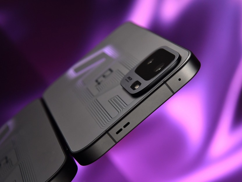 一加 Ace 6 至尊版全面评测：送给FPS玩家的一份梦想礼物