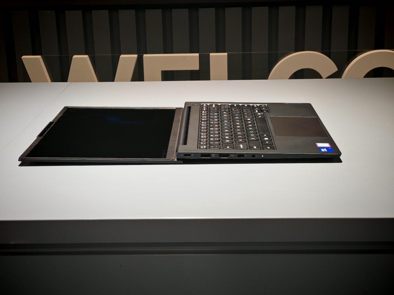 商用AI PC “真相实验室”——赋能生产力 皆出“5”辈