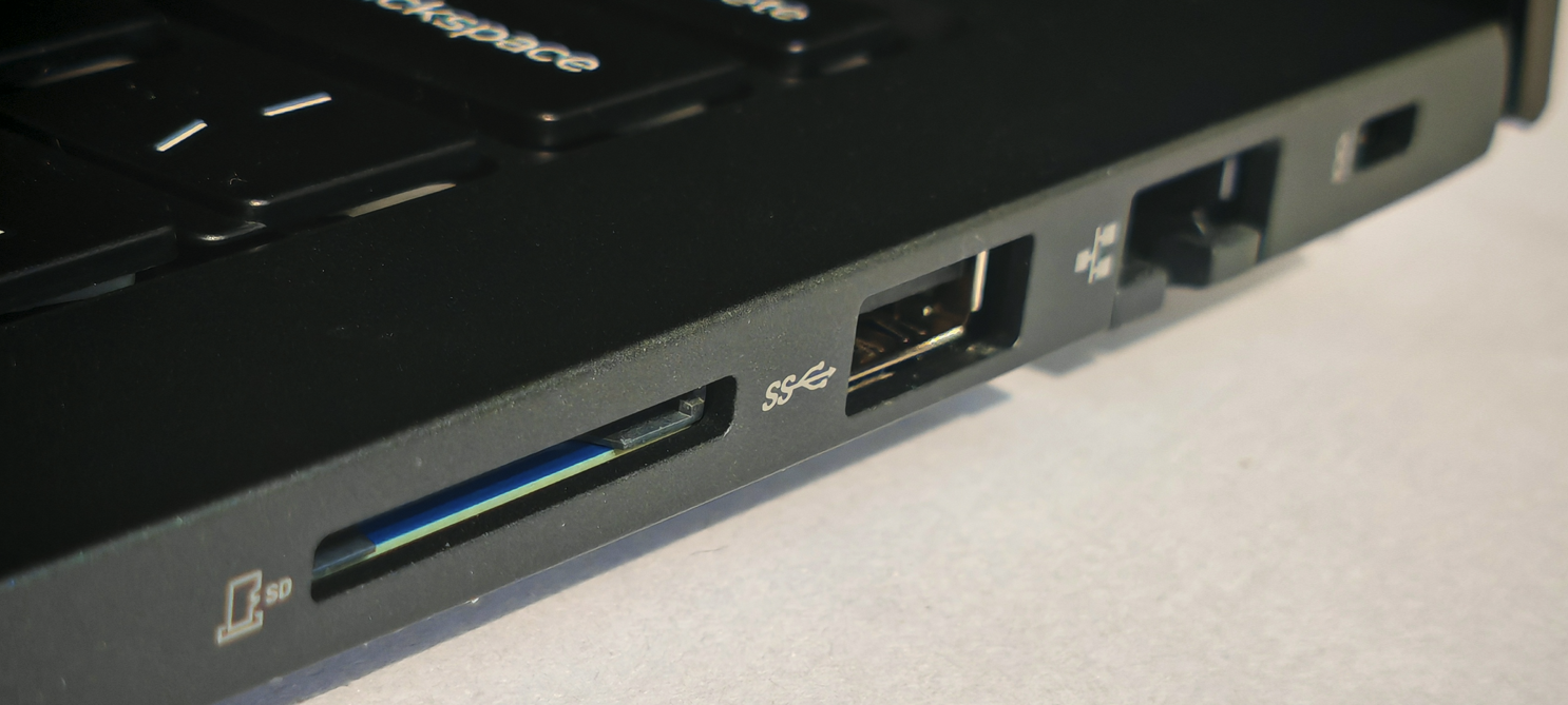 商用AI PC “真相实验室”——赋能生产力 皆出“5”辈