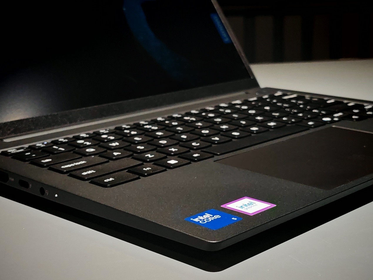 商用AI PC “真相实验室”——赋能生产力 皆出“5”辈