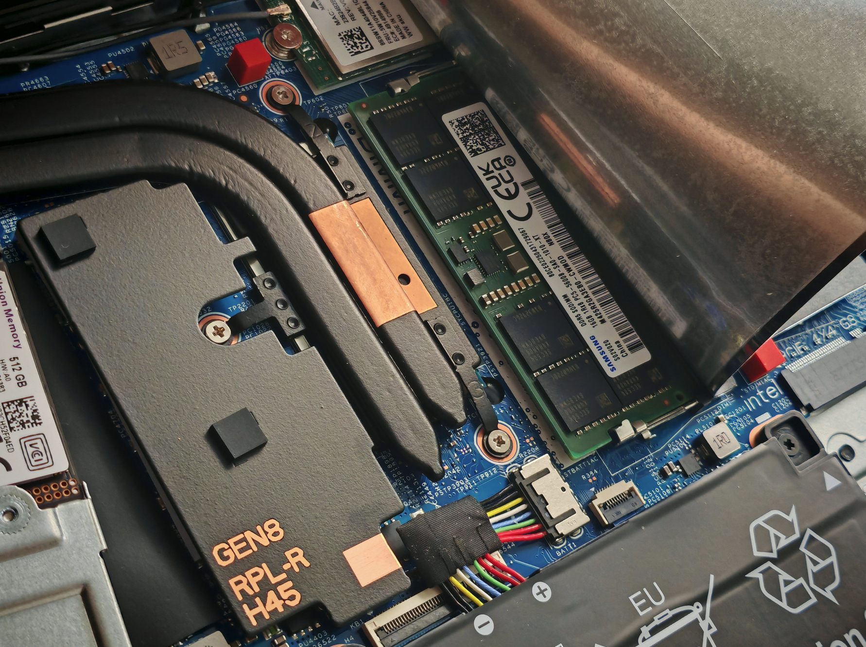 商用AI PC “真相实验室”——赋能生产力 皆出“5”辈