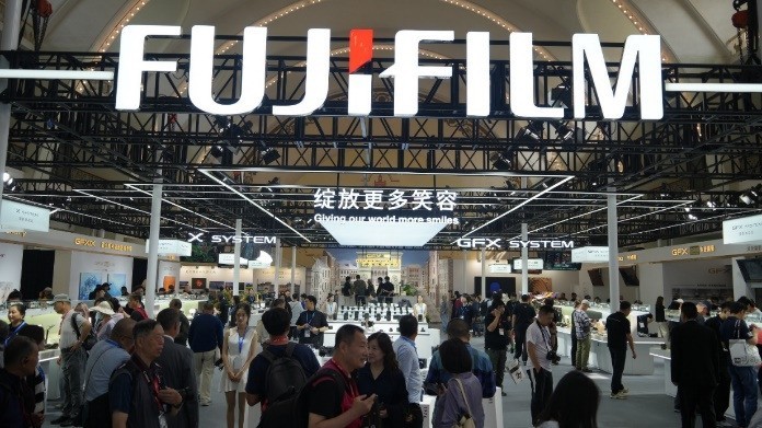 �ڶ�ʮ�߽��й����������еӰ�������뼼��������  5 �� 15 �ձ���ʢ����Ļ