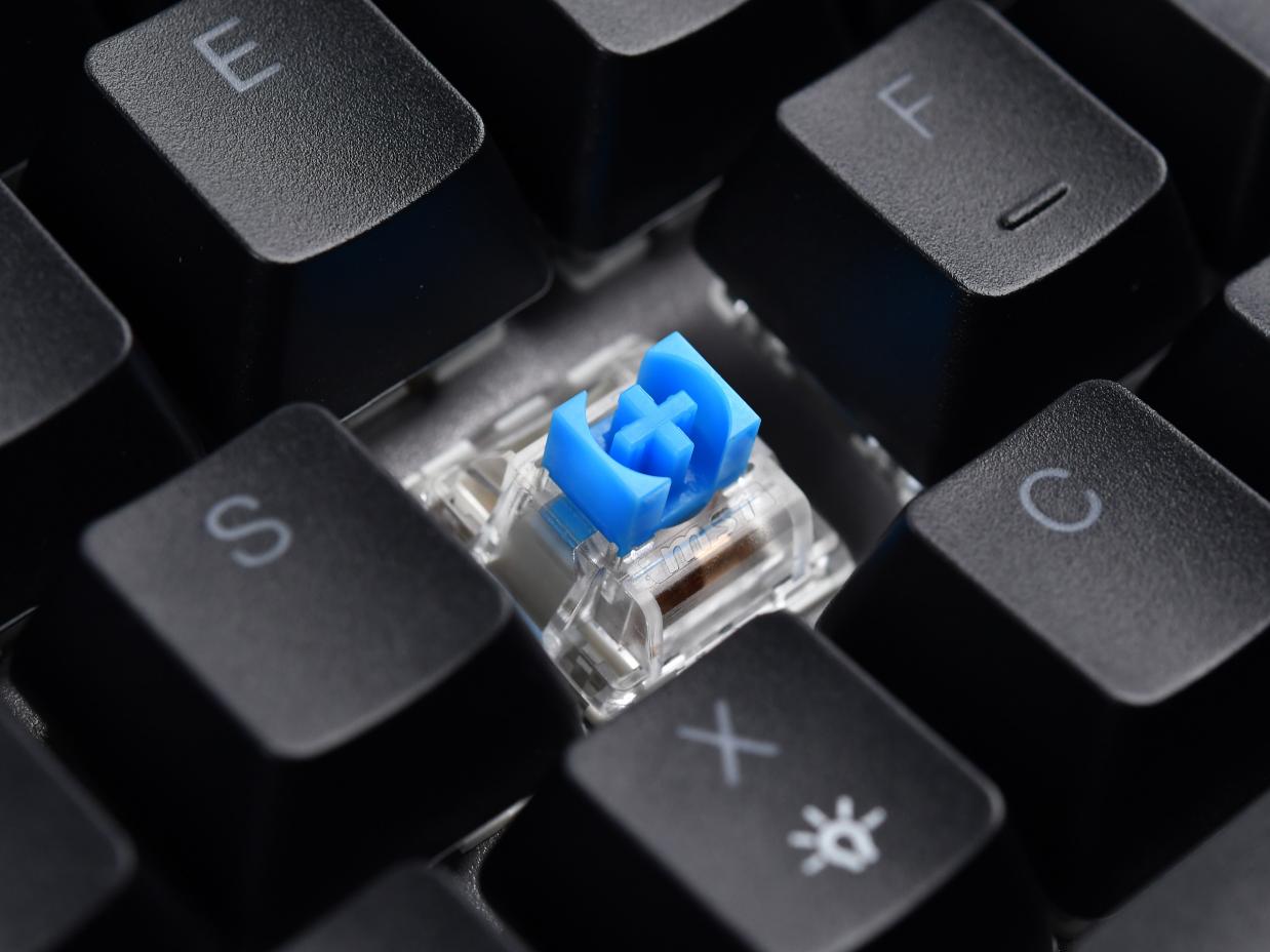 一把键盘,两种形态,多种体验,微星FORGE GK320、GM330游戏键鼠套装评测