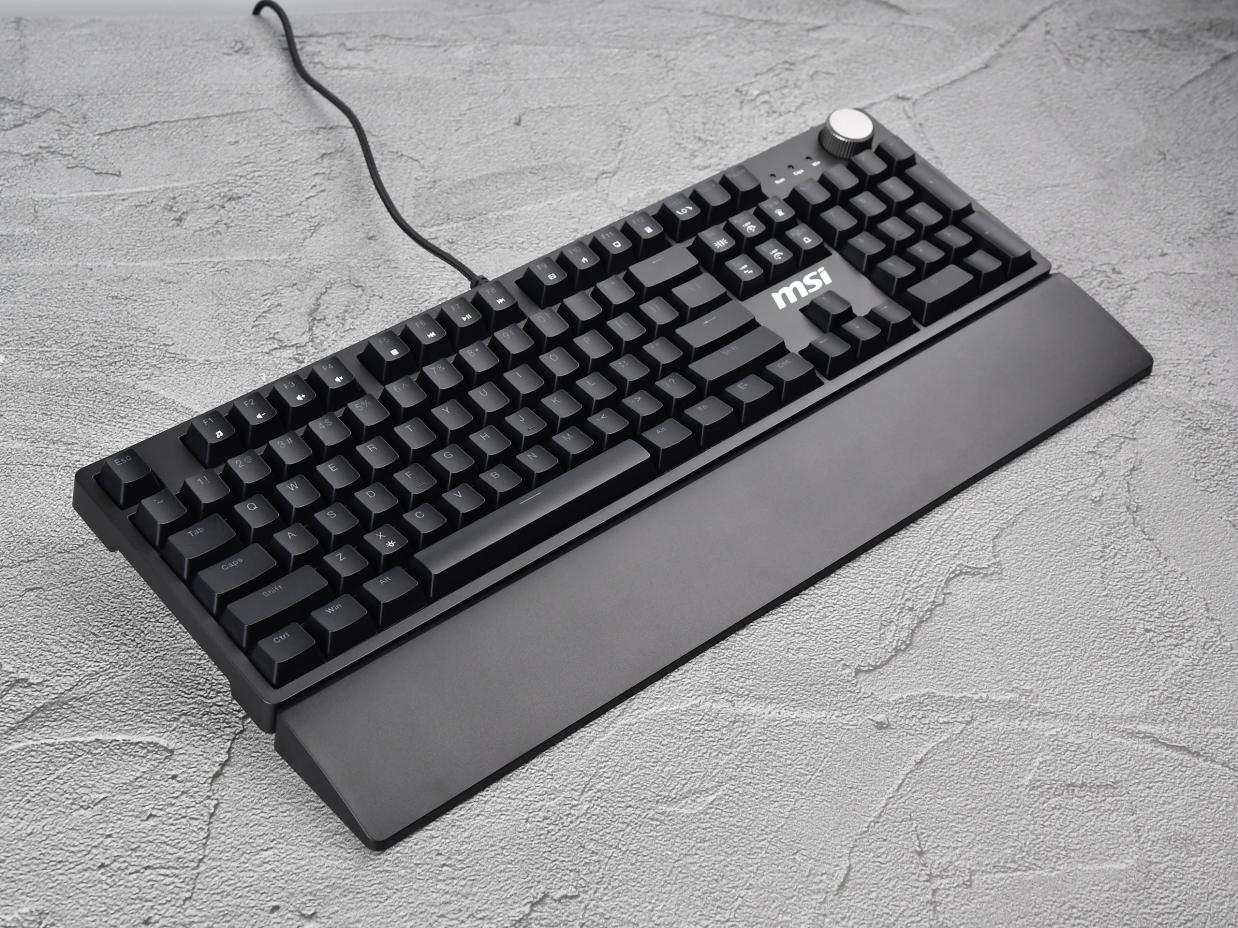 一把键盘,两种形态,多种体验,微星FORGE GK320、GM330游戏键鼠套装评测