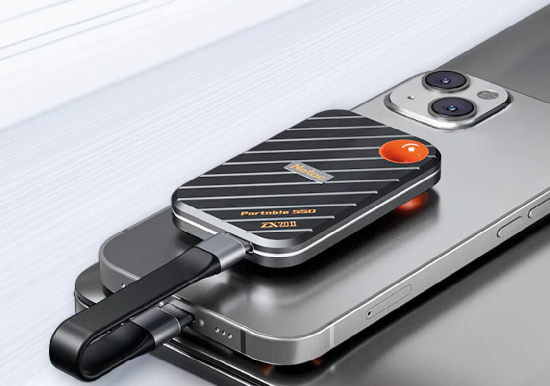 朗科ZX20Ⅱ磁吸移动固态硬盘荣获2025年第十届ChinaJoy黑金奖