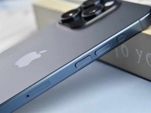 iPhone 17惊艳外观亮相  iPhone 15跌至白菜价果粉直呼不敢看！