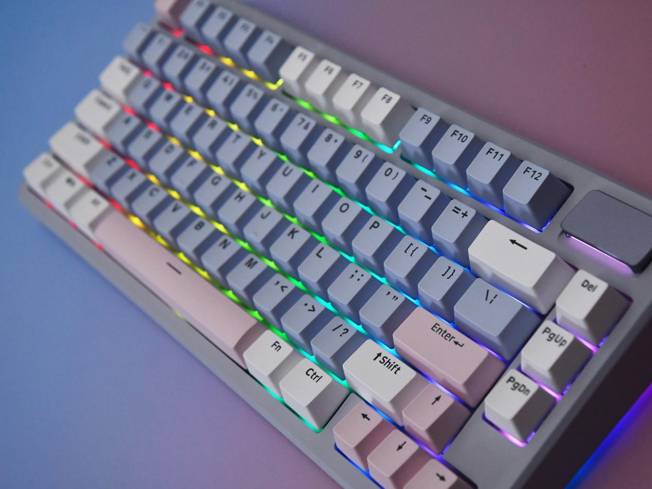 雷柏 V700 DIY-75 三模机械键盘评测:200+价位段的大厂精品