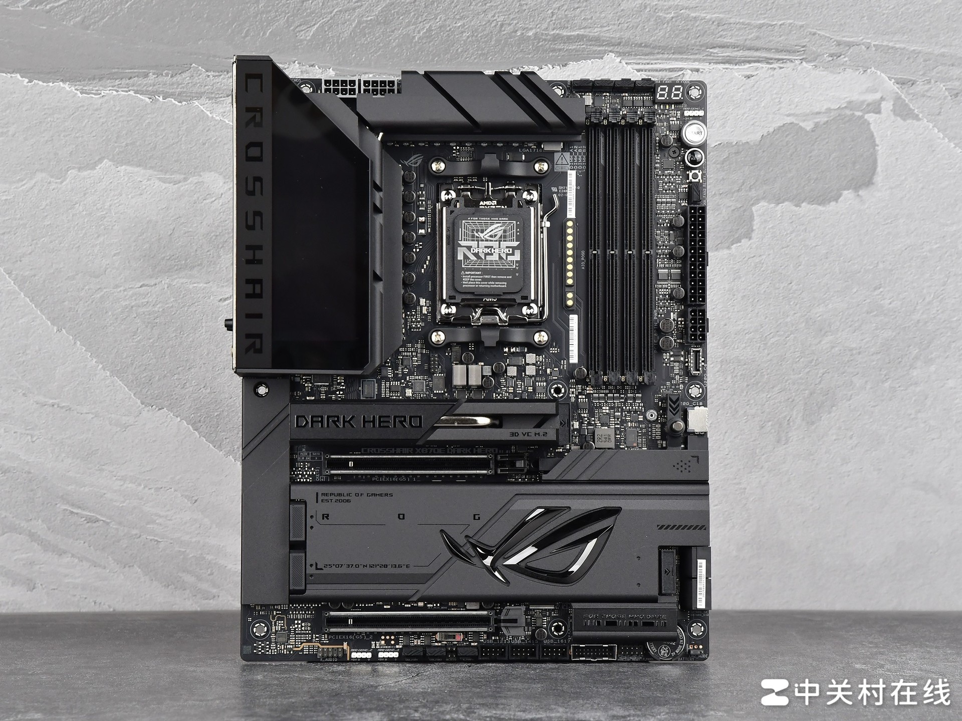 AMD ����7 9850X3D�ײ� �˶ROG X870E DARK HERO����֡�����