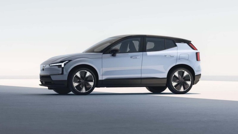 ���д���SUV����ǰʮ�̵㣬�ֶ���EX30������ͨ�ڵ����غó�
