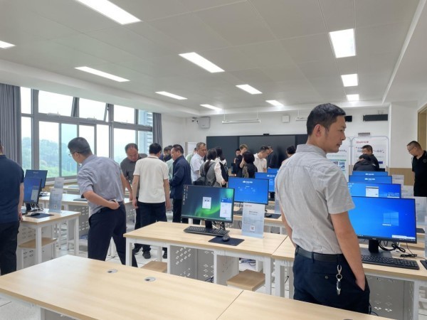 �������������ֻ�����������Ƭ����������ɺ����ѧƾʵ������Ȧ����