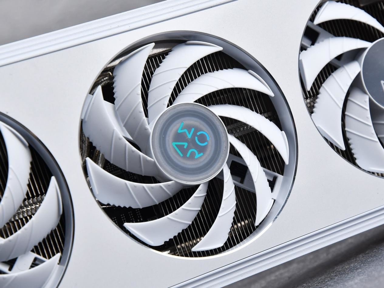 《明日方舟:终末地》体验:“触手可及”的工业化沉浸感