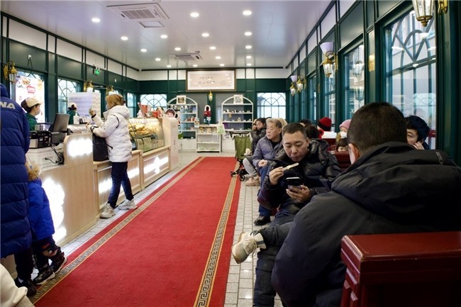 来哈尔滨必打卡！马迭尔携手四季沐歌空气能打造“暖屋吃冰棍”潮流新体验