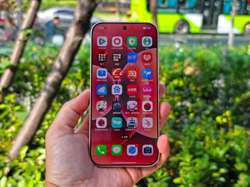 小米17全面评测:小屏,也能撑起旗舰的全部想象