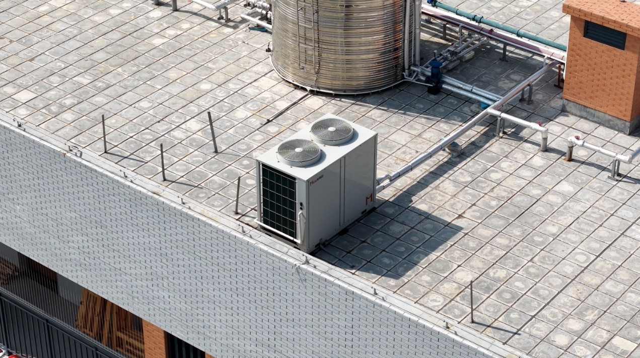 米特拉为揭阳市华南司法职业学校打造空气能热水系统