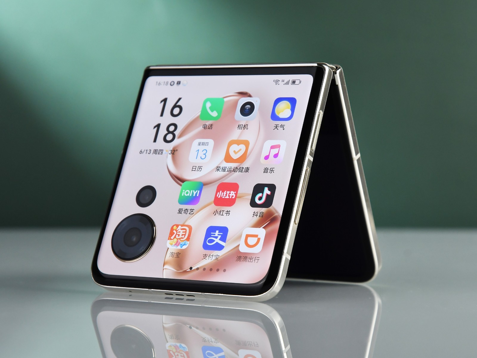 ��ҫMagic V Flip2���ñ��ϣ��߶����+ȫ�����ã���׼С�۵��±��