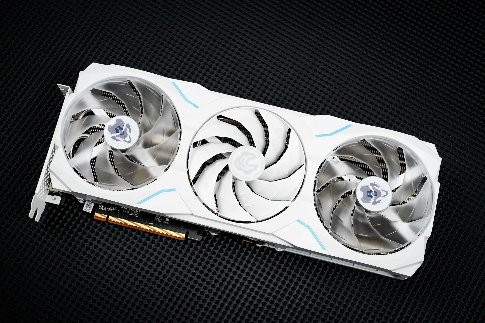 ����5��A�����ѡ�����RX 9000ϵ�Կ�����