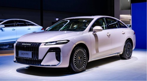 纠结10万插混动?荣威M7 DMH家用党直接冲