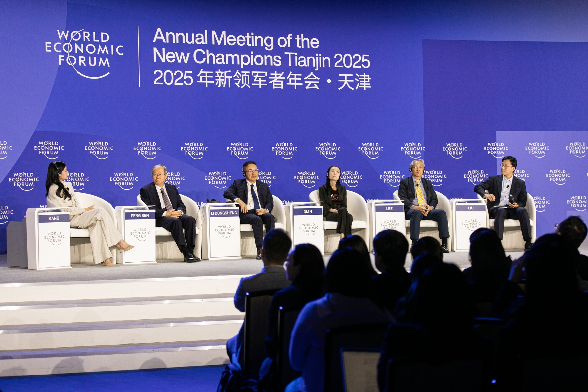 ϯ2025ļ˹ϯϯ̽ƶþⷢչģʽ