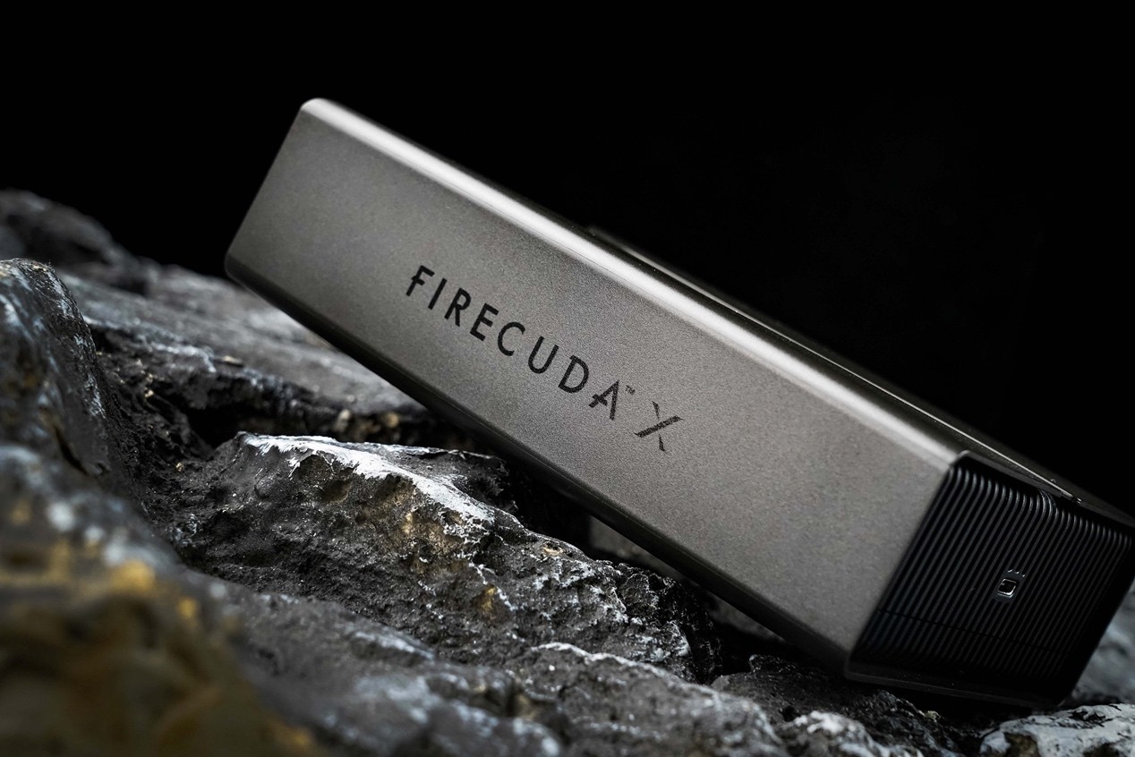 希捷FireCudaX Vault游戏硬盘评测 一线直连性能逆天