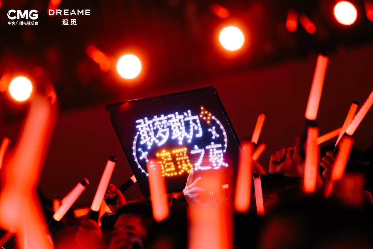 ��������ݳ��ᣬ׷�ٹ�Ȼ�����θ�Ϊ��