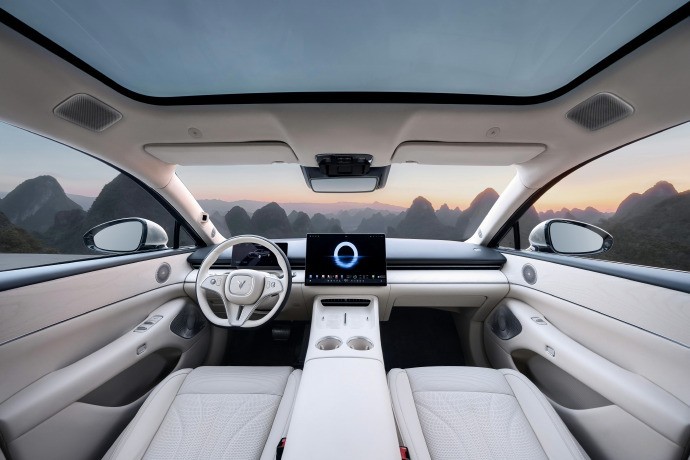 ��ǿ�������ͼ׷��Lȫ������������ΪǬ���Ǽ�ADS 4.1