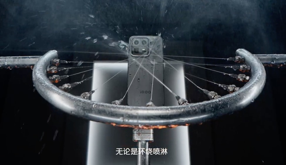 手机里加个散热风扇,真能利大于弊?