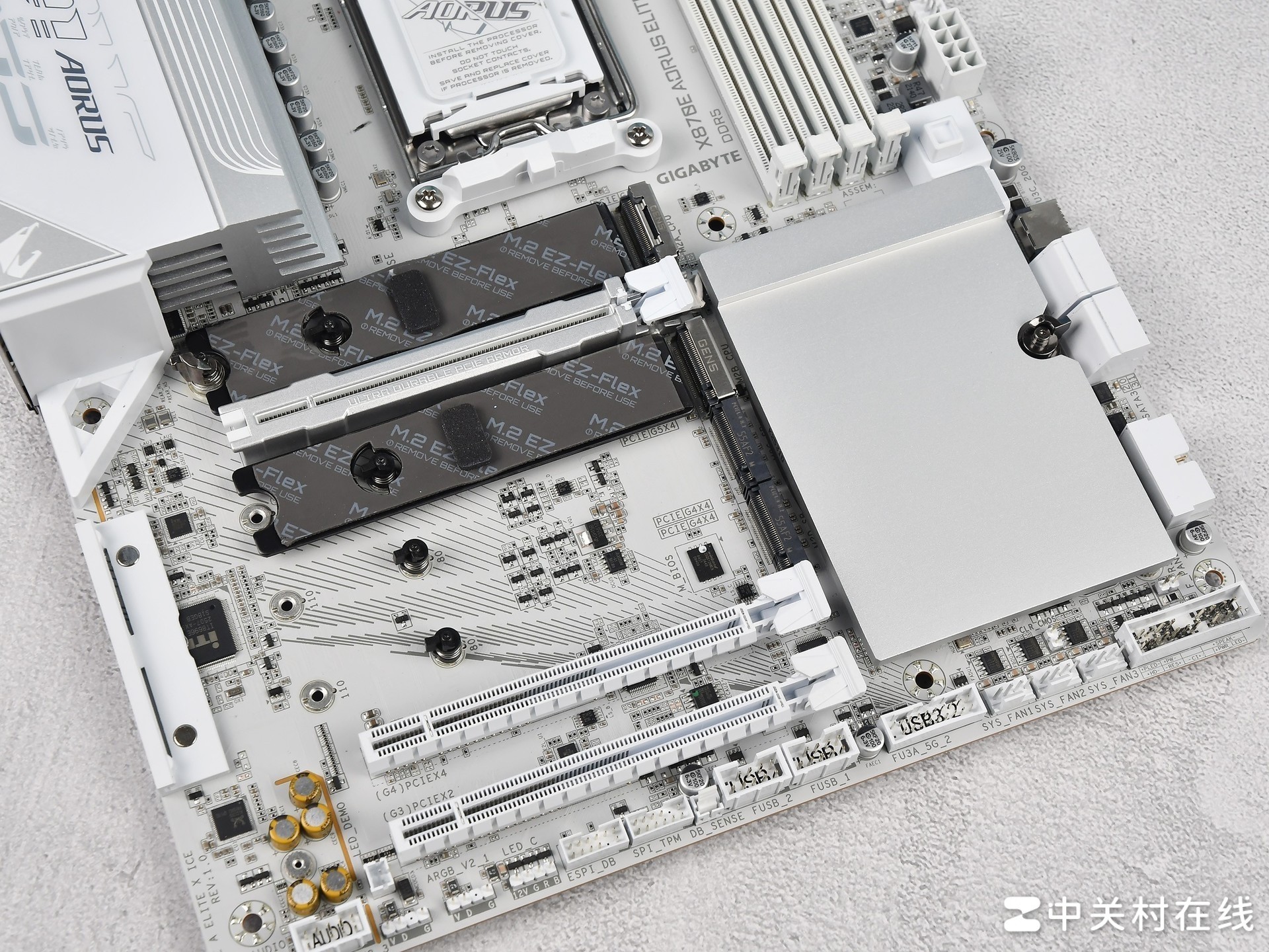 ����X870E AORUS ELITE X3D ICE������������ ���ױ��� X3D��Ѫ��������